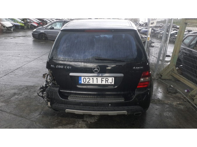 TRANSMISIÓN DELANTERA IZQUIERDA MERCEDES ML 280 CDI 4MATIC 2007