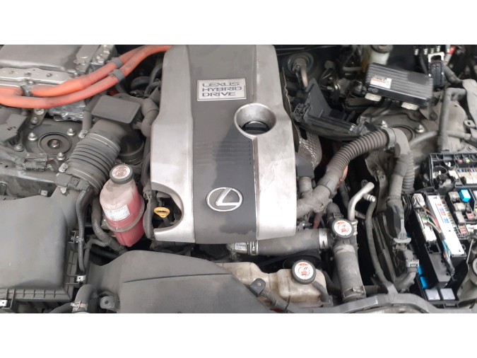 BRAZO SUSPENSION DELANTERO IZQUIERDO LEXUS IS 300H 2018