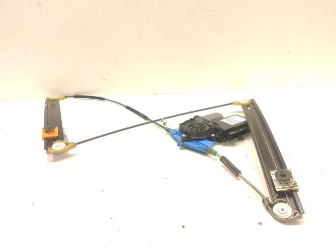 ELEVALUNAS DELANTERO DERECHO AUDI A4 2004