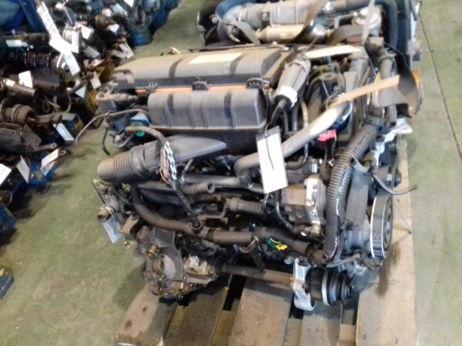 MOTOR CON ACCESORIOS SIN CAJA DE CAMBIOS PEUGEOT 206 2002