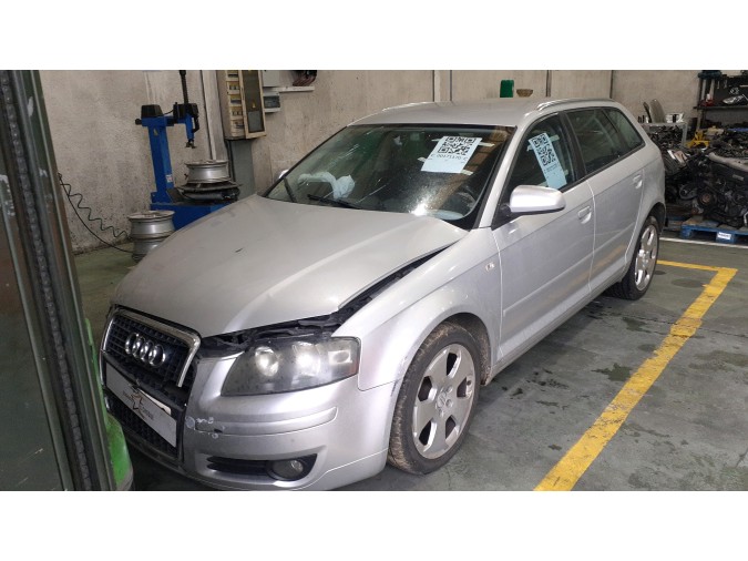 BANDEJA TRASERA AUDI A3 2006