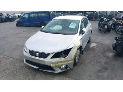 SOPORTE CENTRAL PARAGOLPES TRASERO SEAT LEON 2016