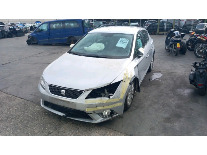 SOPORTE CENTRAL PARAGOLPES TRASERO SEAT LEON 2016