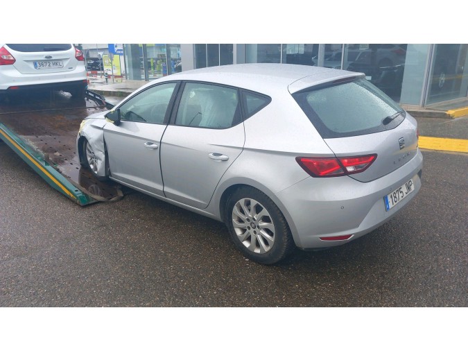 SOPORTE CENTRAL PARAGOLPES TRASERO SEAT LEON 2016