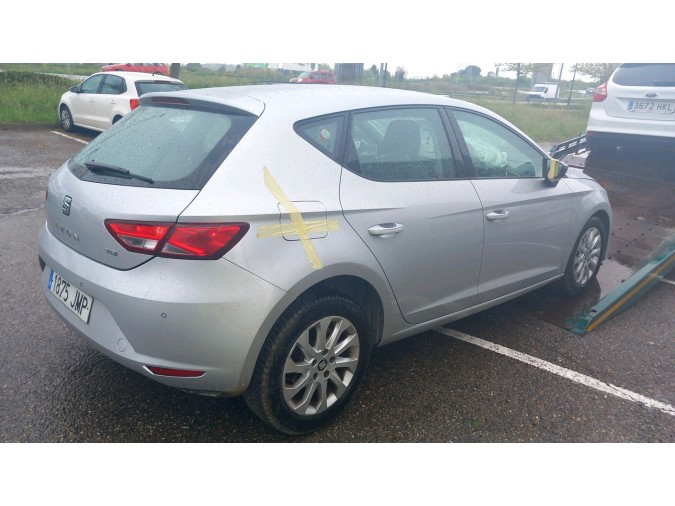 SOPORTE CENTRAL PARAGOLPES TRASERO SEAT LEON 2016