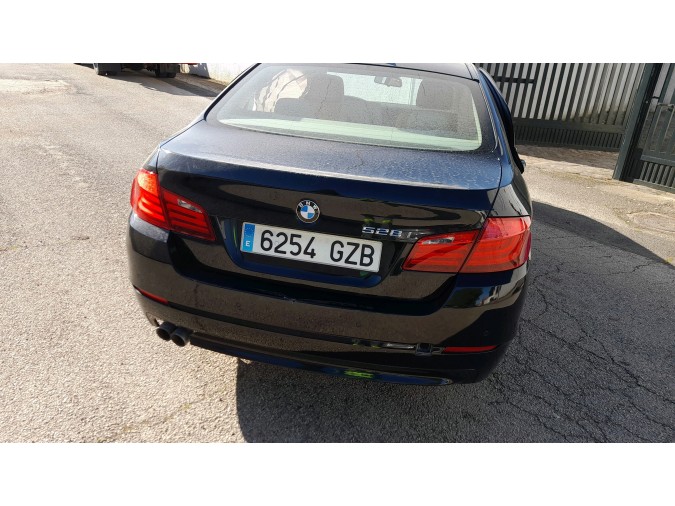 Cinturón de seguridad trasero central BMW 528I 2010