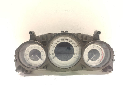 CUADRO INSTRUMENTOS MERCEDES C CLASS 2013
