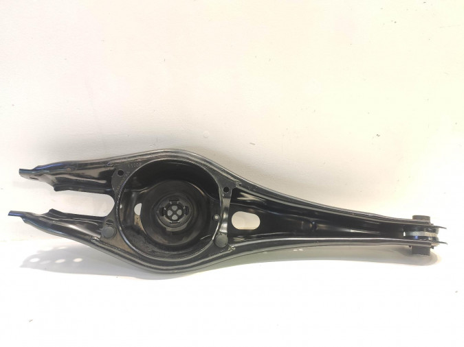 BRAZO SUSPENSION INFERIOR TRASERO IZQUIERDO VOLKSWAGEN TIGUAN 2020