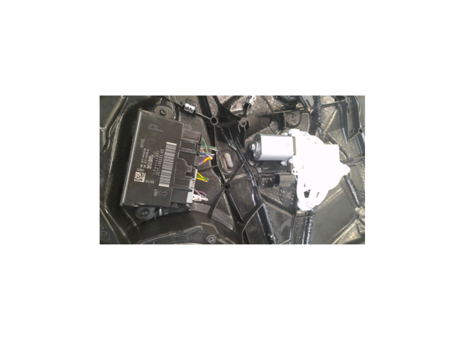 ELEVALUNAS DELANTERO DERECHO FORD FOCUS 2024