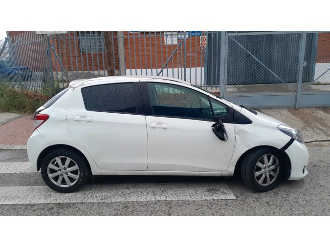 PINZA FRENO DELANTERA DERECHA TOYOTA YARIS 2013