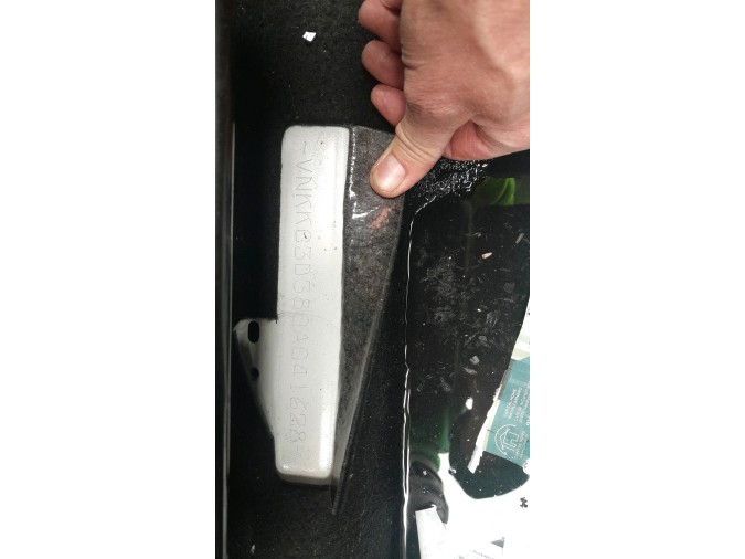 PINZA FRENO DELANTERA DERECHA TOYOTA YARIS 2013