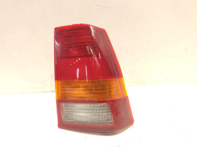 PILOTO TRASERO DERECHO OPEL KADETT 1991