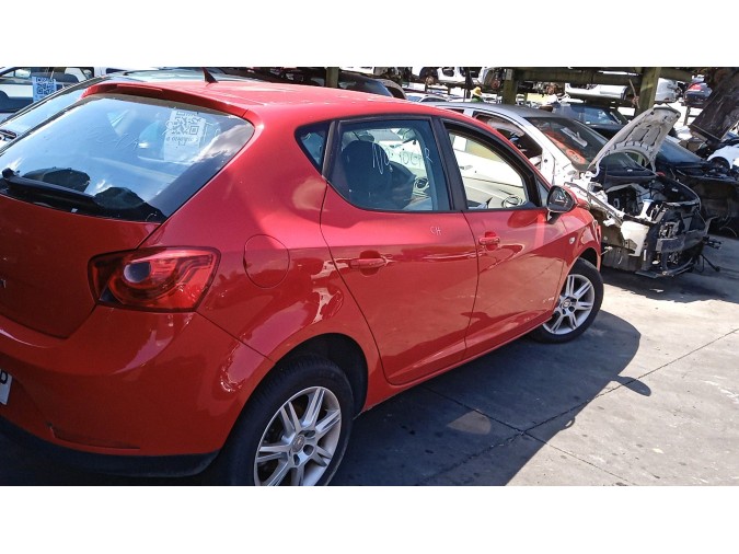 REJILLA DELANTERA SEAT IBIZA 2011