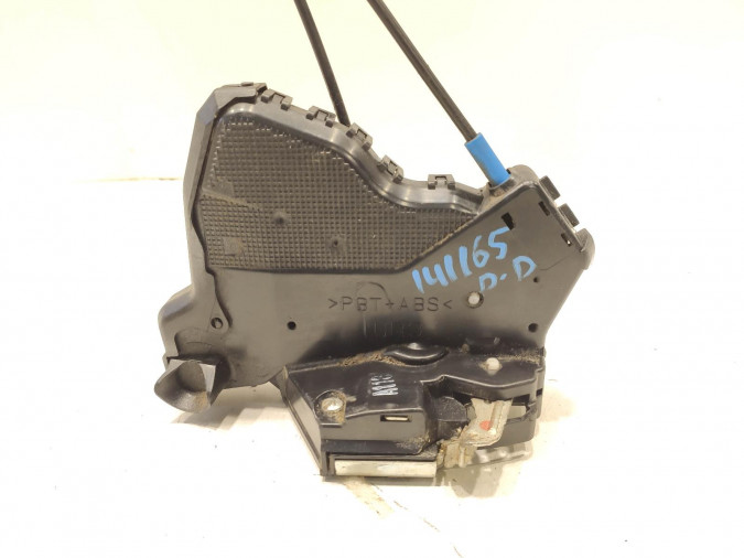 CERRADURA PUERTA DELANTERA DERECHA TOYOTA AVENSIS 2009