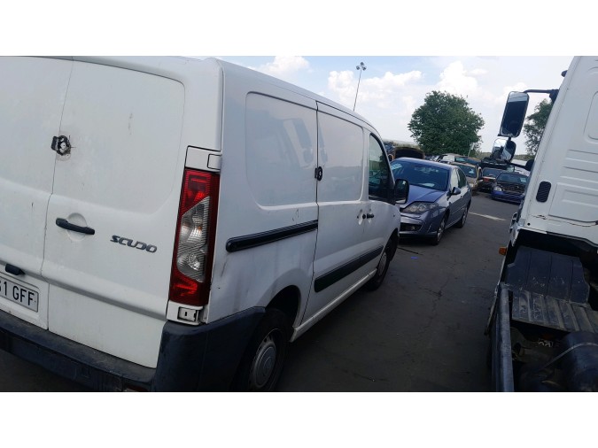 Puerta dl iz FIAT SCUDO 2008