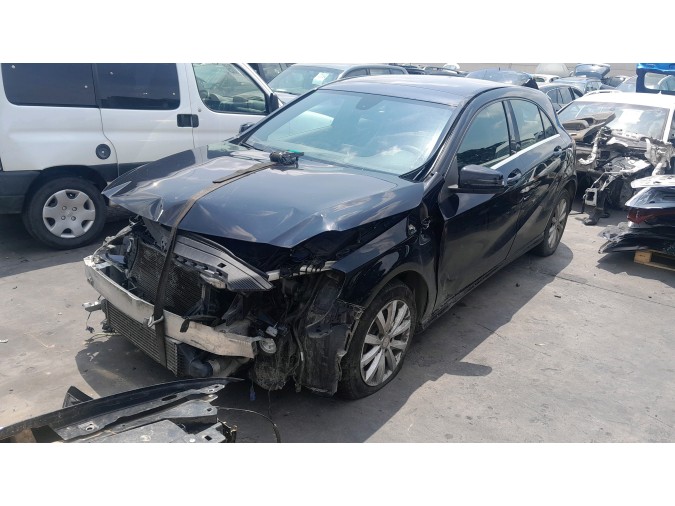 TRANSMISIÓN DELANTERA IZQUIERDA MERCEDES A 180 CDI / D 2013