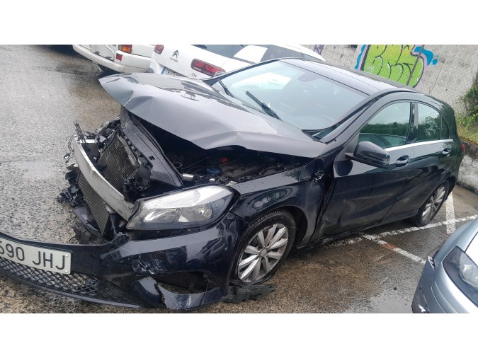 TRANSMISIÓN DELANTERA IZQUIERDA MERCEDES A 180 CDI / D 2013