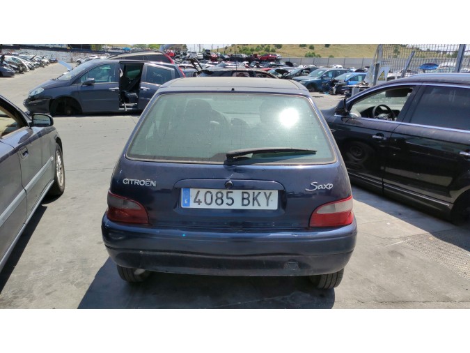 PILOTO TRASERO CENTRAL CITROEN SAXO 2001