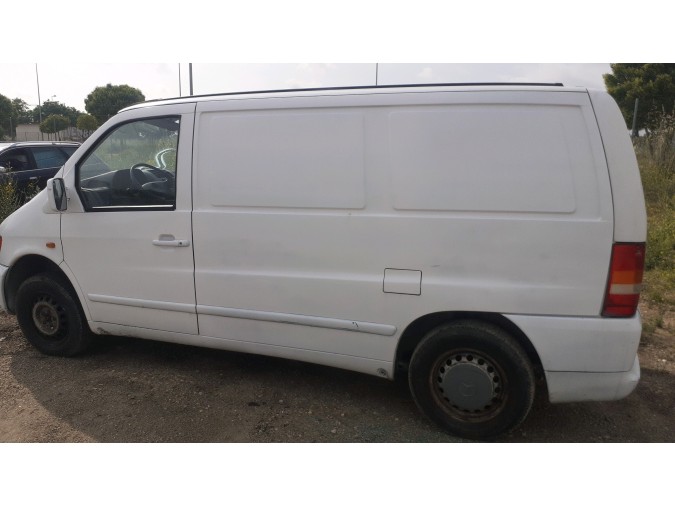 PORTON TRASERO MERCEDES VITO 108 D 2.3 1997