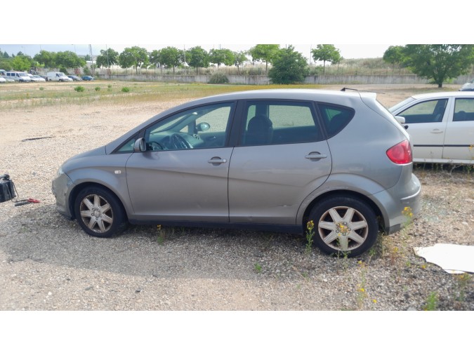 MANGUETA TRASERA IZQUIERDA SEAT ALTEA 2008