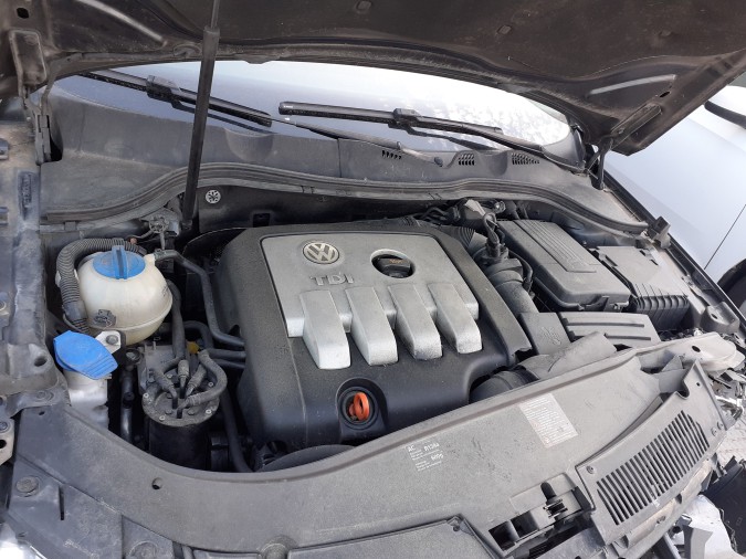 FARO ANTINIEBLA DERECHO VOLKSWAGEN PASSAT 2006