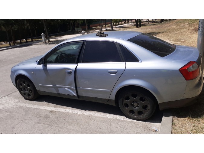 CERRADURA PUERTA TRASERA DERECHA AUDI A4 2002
