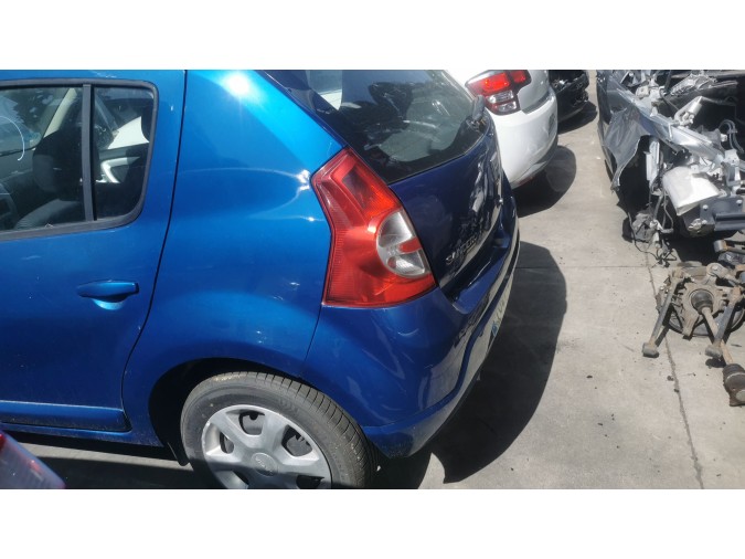FARO ANTINIEBLA DELANTERO DACIA SANDERO 2009