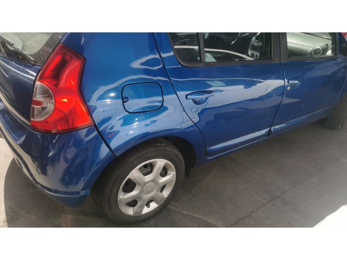 FARO ANTINIEBLA DELANTERO DACIA SANDERO 2009