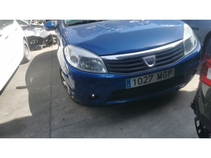 FARO ANTINIEBLA DELANTERO DACIA SANDERO 2009