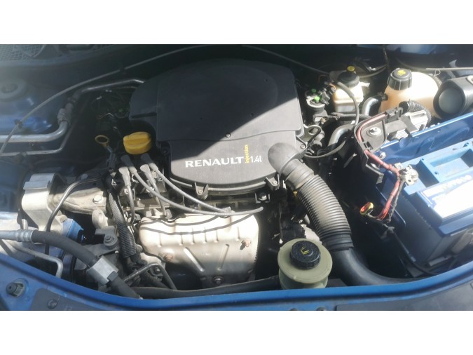 FARO ANTINIEBLA DELANTERO DACIA SANDERO 2009