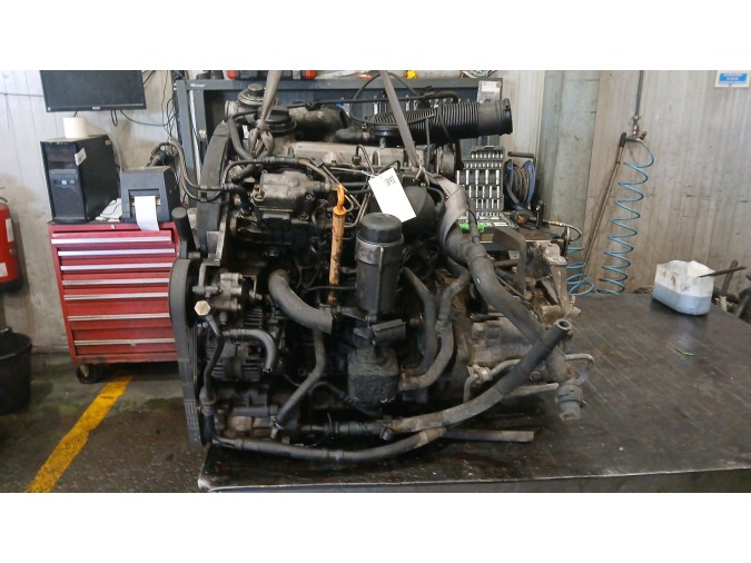 MOTOR CON ACCESORIOS Y CAJA DE CAMBIOS SEAT TOLEDO 2000