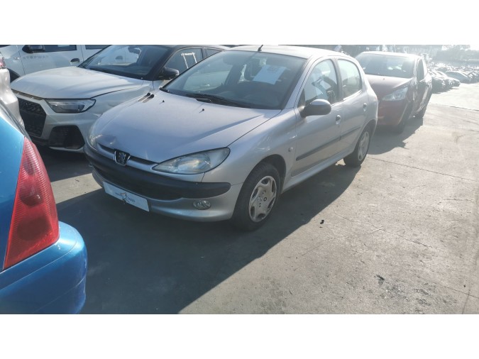 BRAZO SUSPENSION TRASERO DERECHO PEUGEOT 206 1999
