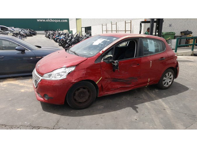 REJILLA DELANTERA PEUGEOT 208 VTI 2012