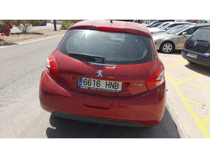 Consola central PEUGEOT 208 VTI 2012