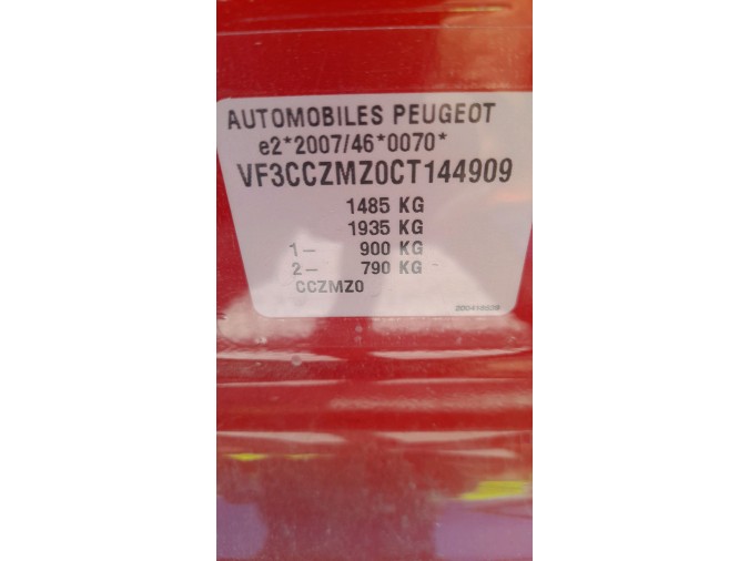 Consola central PEUGEOT 208 VTI 2012