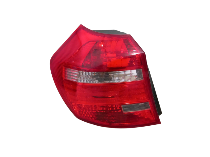 PILOTO TRASERO IZQUIERDO EXTERIOR BMW 116D 2011