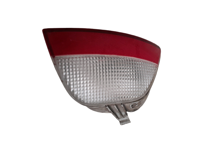 PILOTO DERECHO PARAGOLPES TRASERO  FORD FOCUS 2007
