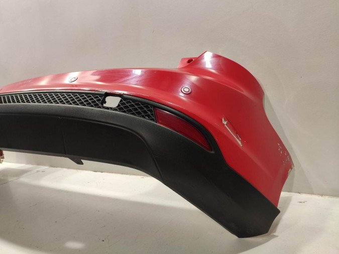PARAGOLPES TRASERO FORD FOCUS 2021