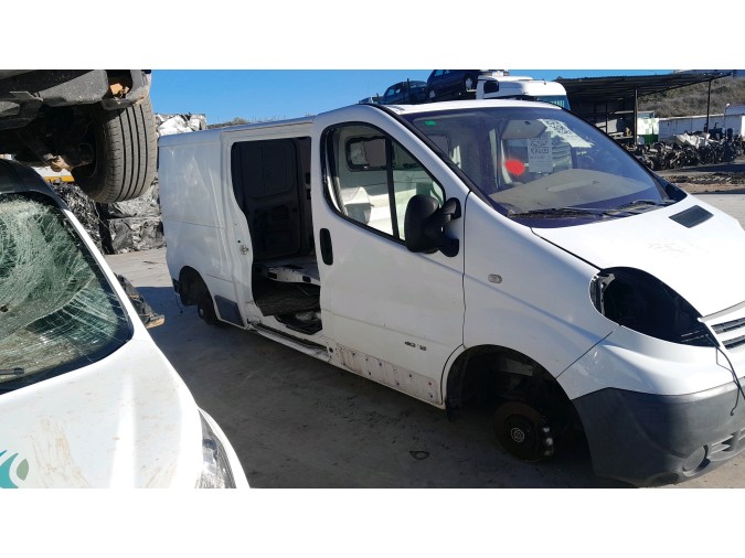 MOTOR CON ACCESORIOS Y CAJA DE CAMBIOS NISSAN PRIMASTAR 2008