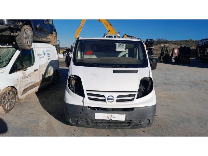 MOTOR CON ACCESORIOS Y CAJA DE CAMBIOS NISSAN PRIMASTAR 2008