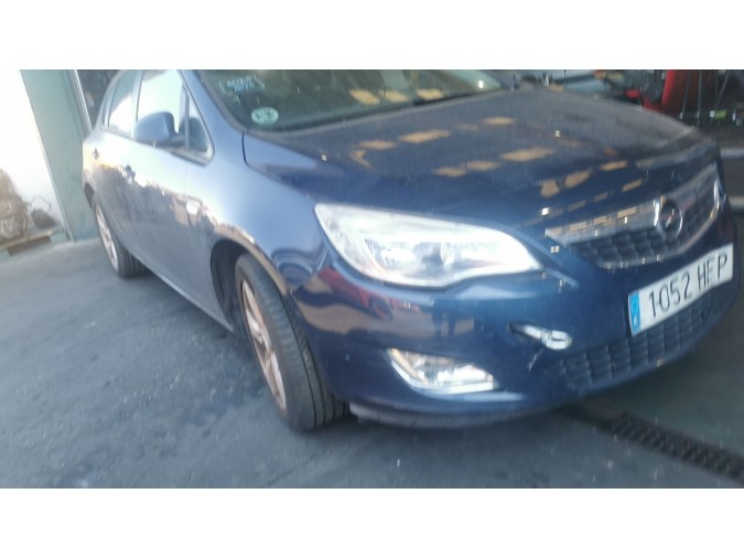 MANDO ELEVALUNAS DELANTERO IZQUIERDO OPEL ASTRA 2011