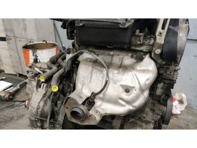 MOTOR CON ACCESORIOS Y CAJA DE CAMBIOS RENAULT RENAULT KANGOO