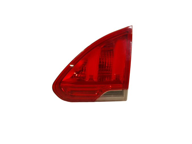 PILOTO TRASERO DERECHO INTERIOR PEUGEOT 2008 THP 2015