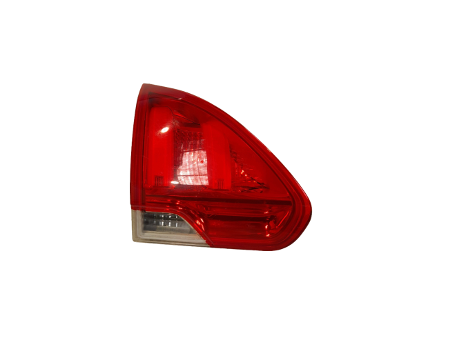 PILOTO TRASERO IZQUIERDO INTERIOR PEUGEOT 2008 THP 2015