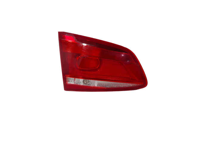 PILOTO TRASERO IZQUIERDO INTERIOR VOLKSWAGEN PASSAT 2012