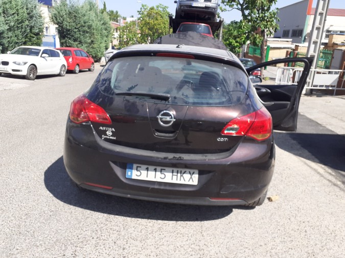 Autorradio OPEL ASTRA 2012