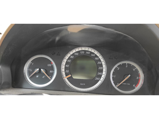 CUADRO INSTRUMENTOS MERCEDES C CLASS 2007