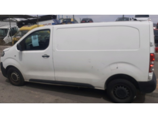 REF.PARAGOLPES DL. CITROEN JUMPY 2020