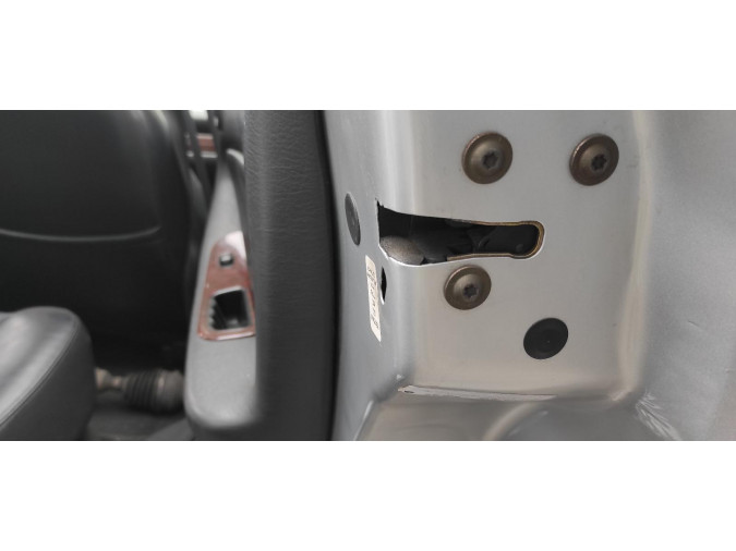 CERRADURA PUERTA TRASERA DERECHA CHRYSLER SEBRING 2003