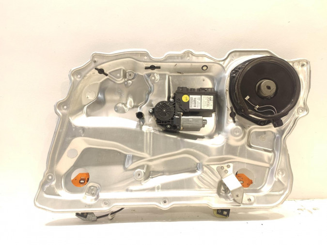 ELEVALUNAS DELANTERO DERECHO AUDI A8 2004